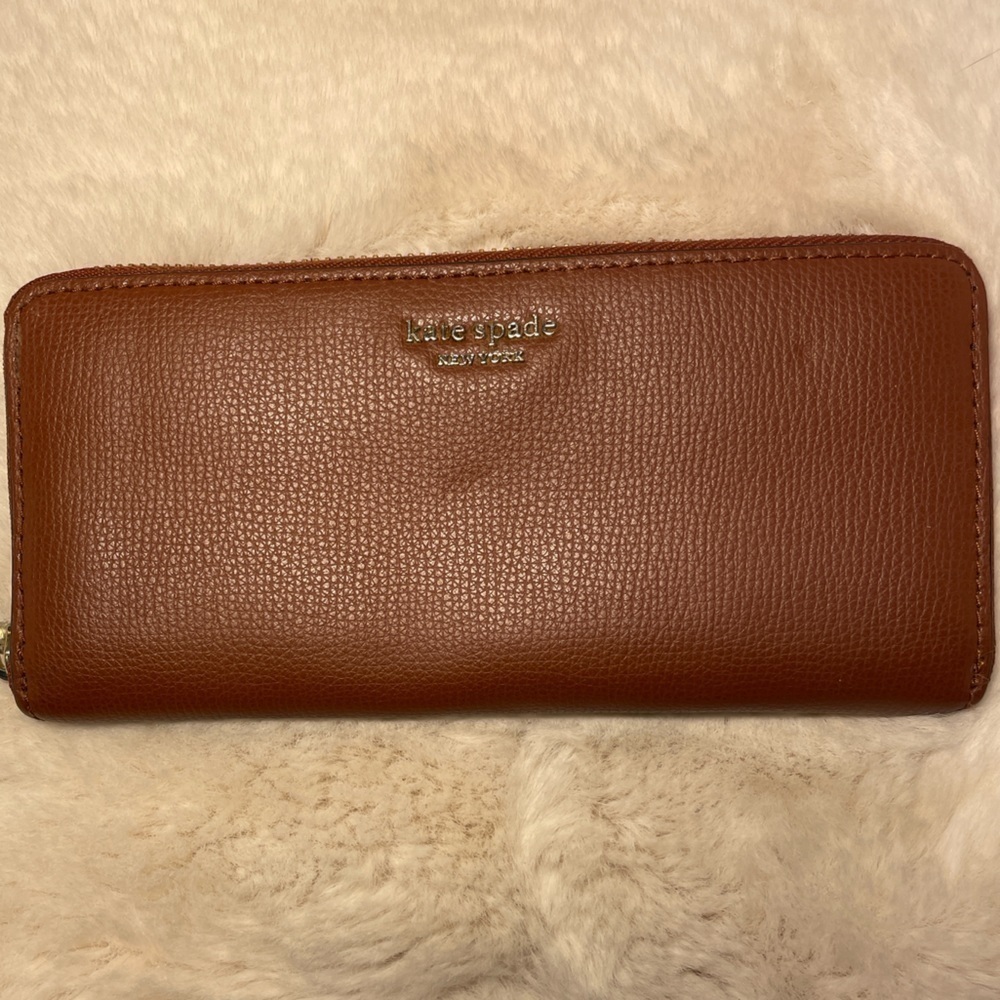 Kate Spade brown leather zippy wallet